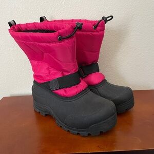 Kids Thermolite winter snow boots, pink & black, big girls size 4